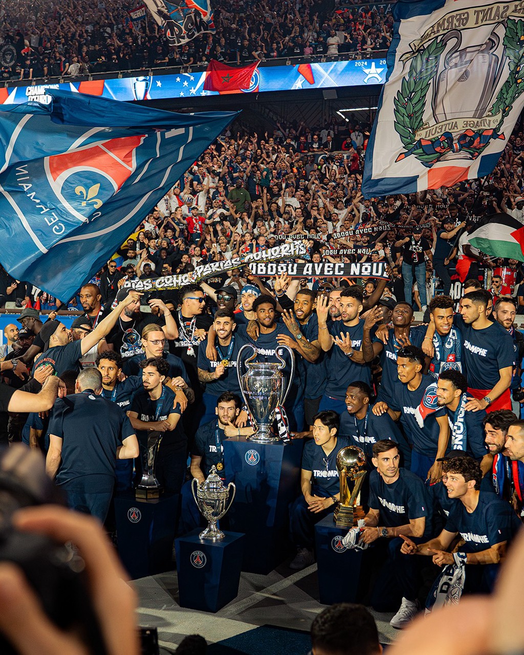 包含风云突变！巴黎圣日耳曼关键时刻主帅复盘，欧冠版图或变，更衣室稳定，心理建设被强调的词条