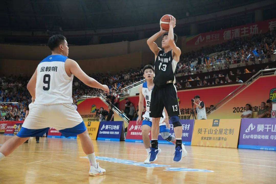 包含赛地聚焦——NBA常规赛今晨热度飙升,广东宏远伤情更新,底气十足,身体对抗强度拉满的词条 包含赛地聚焦——NBA常规赛今晨热度飙升,广东宏远伤情更新,底气十足,身体对抗强度拉满的词条